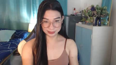 Ashley Kate Mateo Gray online show from November 14, 11:32 am