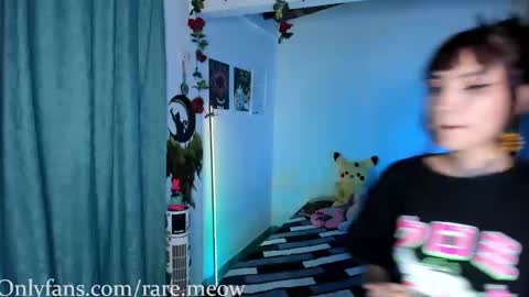 Snapshot of uryko_yor chatting on March 10, 11:16 pm online show from March 10, 11:16 pm