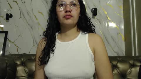 Snapshot of vainilla_cam chatting on September 18, 2:10 am Vainilla online show from September 18, 2:10 am