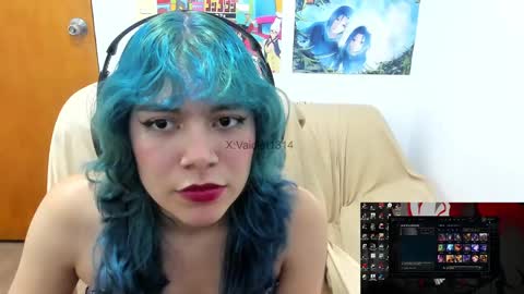 Snapshot of vaioletuwu chatting on October 1, 3:33 am Vaiolet1314 online show from October 1, 3:33 am