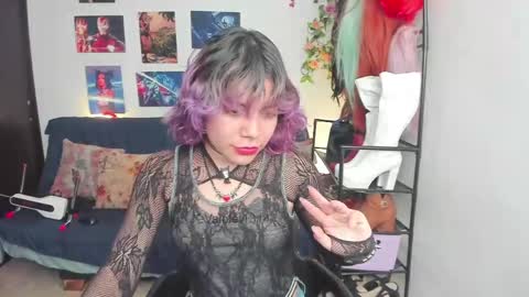 Vaiolet1314 online show from April 26, 2:37 pm