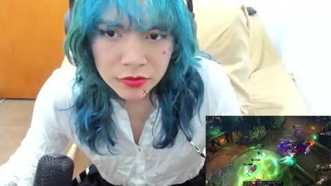 Snapshot of vaioletuwu chatting on October 10, 1:54 am Vaiolet1314 online show from October 10, 1:54 am