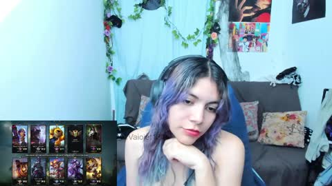 Vaiolet1314 online show from April 1, 3:51 am