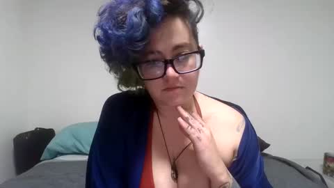 valarieak online show from September 30, 6:52 am