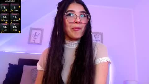 Snapshot of valeery_gomez chatting on February 12, 7:56 pm Tifanny online show from February 12, 7:56 pm