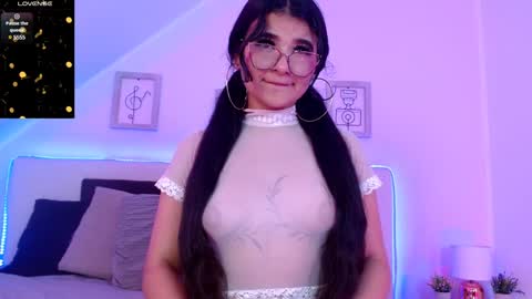 Snapshot of valeery_gomez chatting on February 8, 8:10 pm Tifanny online show from February 8, 8:10 pm