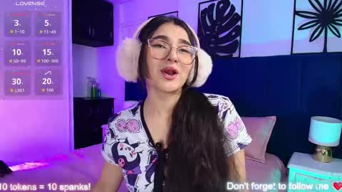 Snapshot of valeery_gomez chatting on September 30, 7:52 pm Tifanny online show from September 30, 7:52 pm