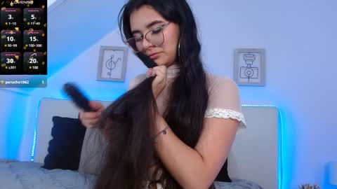 Snapshot of valeery_gomez chatting on January 31, 8:43 pm Tifanny online show from January 31, 8:43 pm