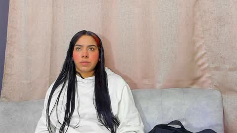 Valen White online show from January 25, 11:35 am