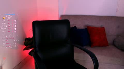 Snapshot of valengarcia_ chatting on December 5, 10:45 pm valen online show from December 5, 10:45 pm