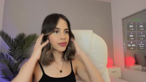 Snapshot of valentina_m17 chatting on February 9, 12:51 am VALENTINA online show from February 9, 12:51 am