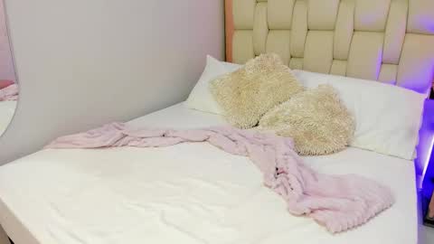 Snapshot of valentina_rivass chatting on October 4, 4:55 pm Valentina online show from October 4, 4:55 pm