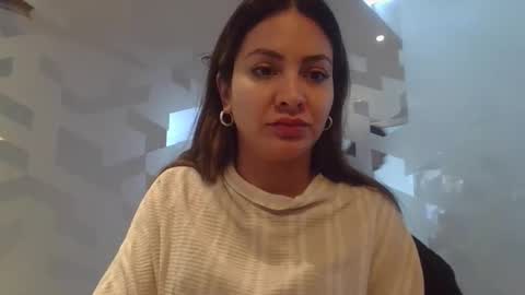 valentinaseleni24 online show from May 18, 2:01 pm