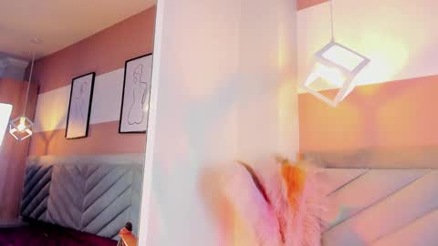 Mia  online show from April 27, 8:17 pm