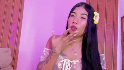 vale online show from April 25, 3:53 pm