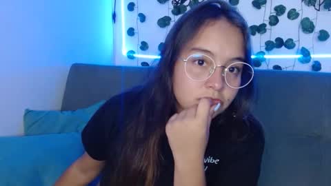 valeria online show from December 19, 4:34 am