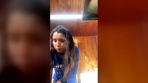 valeria_feroz online show from May 26, 1:21 pm