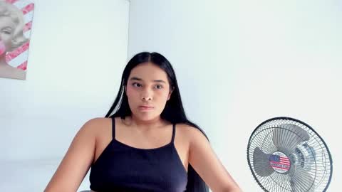 valeria_miller69 online show from April 30, 3:06 pm