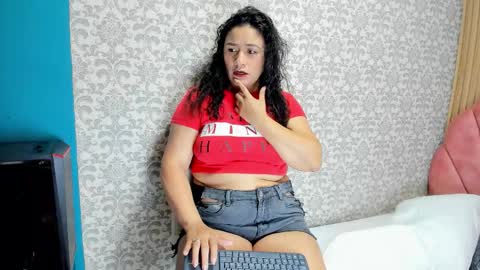 Costume lover online show from February 17, 7:13 pm