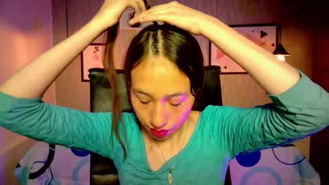 Snapshot of valeria_rossi7 chatting on December 5, 1:06 pm Valeria online show from December 5, 1:06 pm