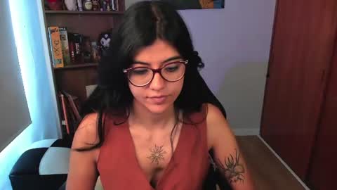 Val  online show from July 8, 1:35 pm