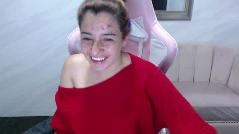 Snapshot of valerie_b chatting on December 31, 12:36 pm valerie_b online show from December 31, 12:36 pm