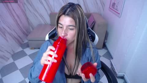 Snapshot of valerie_b chatting on January 25, 2:58 am valerie_b online show from January 25, 2:58 am