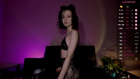 Snapshot of valerie_mooon chatting on March 10, 10:34 pm Kristi moony online show from March 10, 10:34 pm