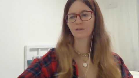 valerie_rose777 online show from October 12, 8:44 pm