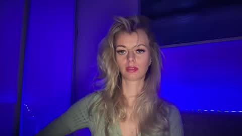 Valerie  online show from February 23, 5:34 pm