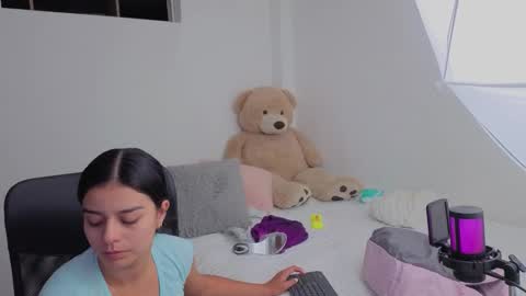 Juli C online show from January 13, 1:11 am