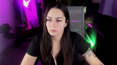 Valerie online show from February 11, 3:24 pm