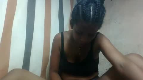 valerinezah online show from March 7, 6:59 pm