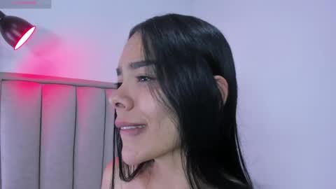 Cris  online show from April 19, 1:33 pm