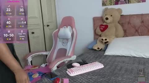 valery_lovex_ online show from March 25, 9:12 am