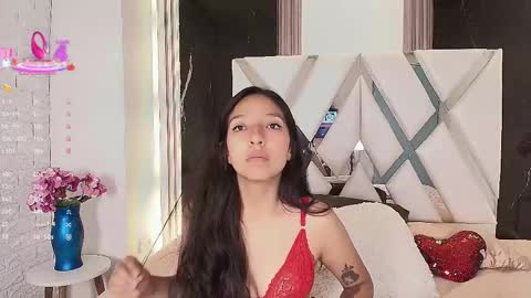 Snapshot of valery_wang chatting on March 8, 11:35 am Val online show from March 8, 11:35 am