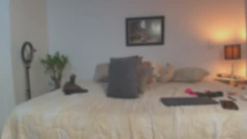 call me Maria online show from April 20, 10:57 pm