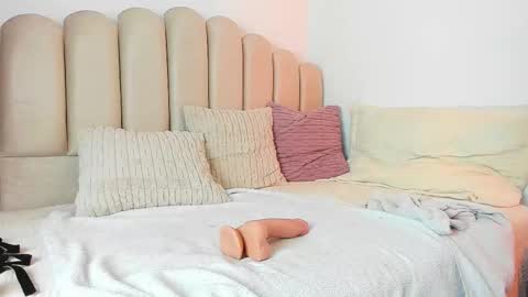 valey_x online show from February 20, 6:26 am