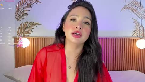 valleriie_ online show from April 22, 4:37 pm