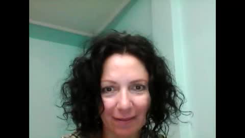 Snapshot of valleriwind chatting on February 24, 12:05 am ValleriWind online show from February 24, 12:05 am