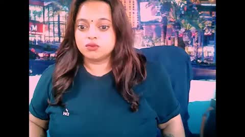 Snapshot of valleyval chatting on January 28, 7:00 am indianvalvet priya is back online show from January 28, 7:00 am