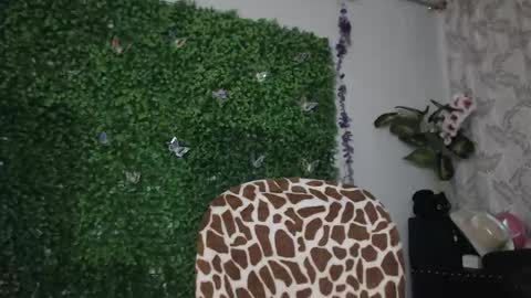 Snapshot of valquiria_sirgun chatting on September 21, 10:36 am valquiria_sirgun online show from September 21, 10:36 am