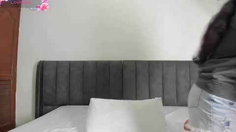 Snapshot of valtira_nova chatting on March 10, 3:34 am valtira nova online show from March 10, 3:34 am