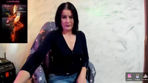 Snapshot of valysexybarbie chatting on February 13, 8:38 am valentina online show from February 13, 8:38 am