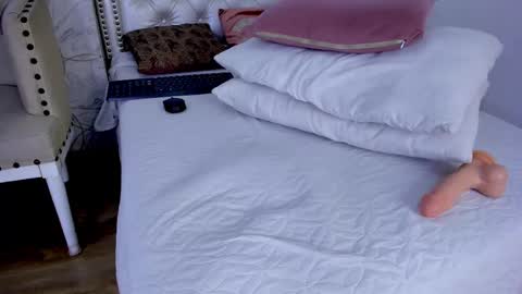 valyx7 online show from November 27, 9:28 pm