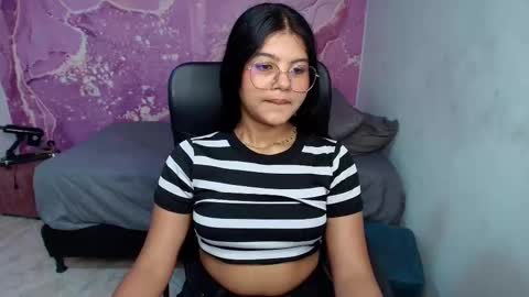 vane_latin18 online show from March 11, 8:55 pm