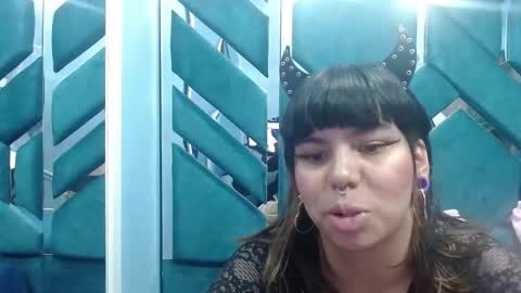 vanessa bobs online show from February 10, 2:58 am