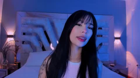 vanessaduval online show from January 14, 3:55 am