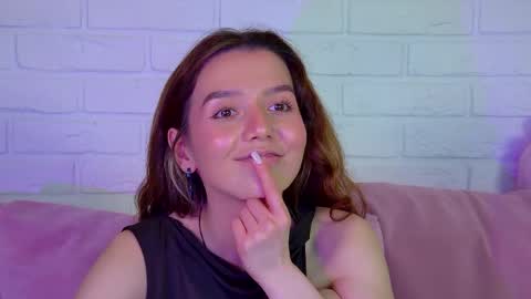 VanessaVienne online show from April 19, 6:10 pm