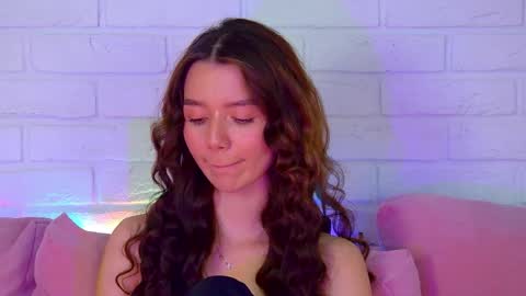 VanessaVienne online show from April 5, 4:50 pm